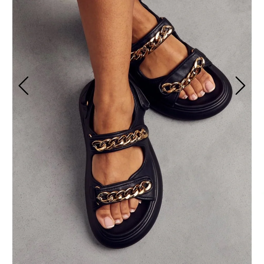 chunky chain sandals 🌙 - Picture 6 of 8